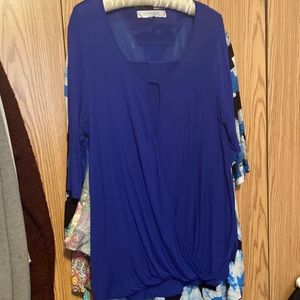 Ladies top royal blu with 3/4 sleeve